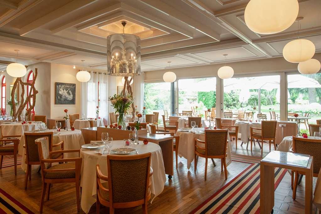 Le Manoir Du Lys, The Originals Relais Otel Bagnoles de l'Orne Normandie Restoran fotoğraf