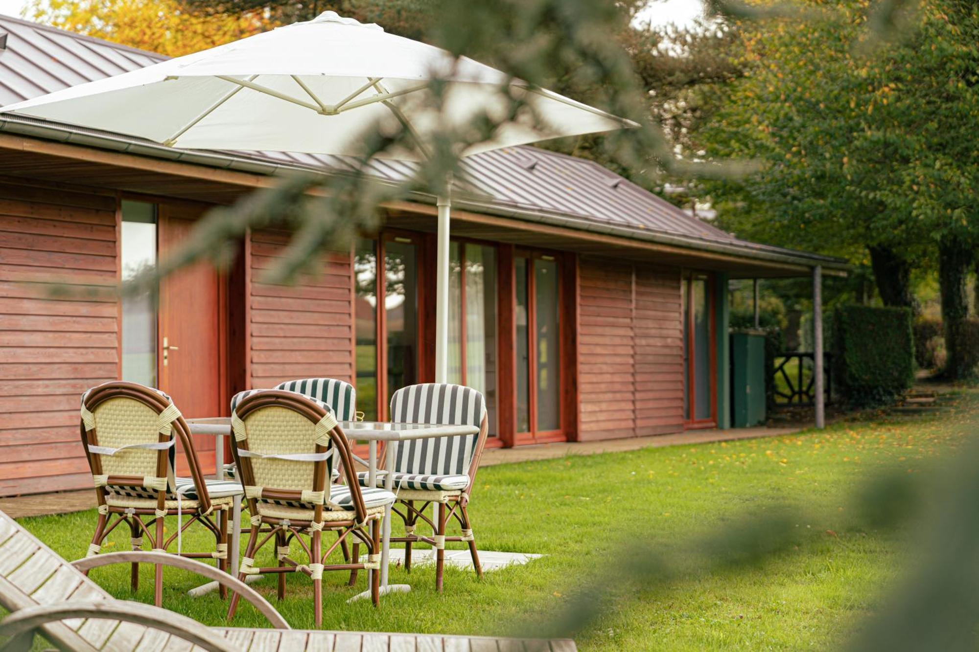 Le Manoir Du Lys, The Originals Relais Otel Bagnoles de l'Orne Normandie Dış mekan fotoğraf